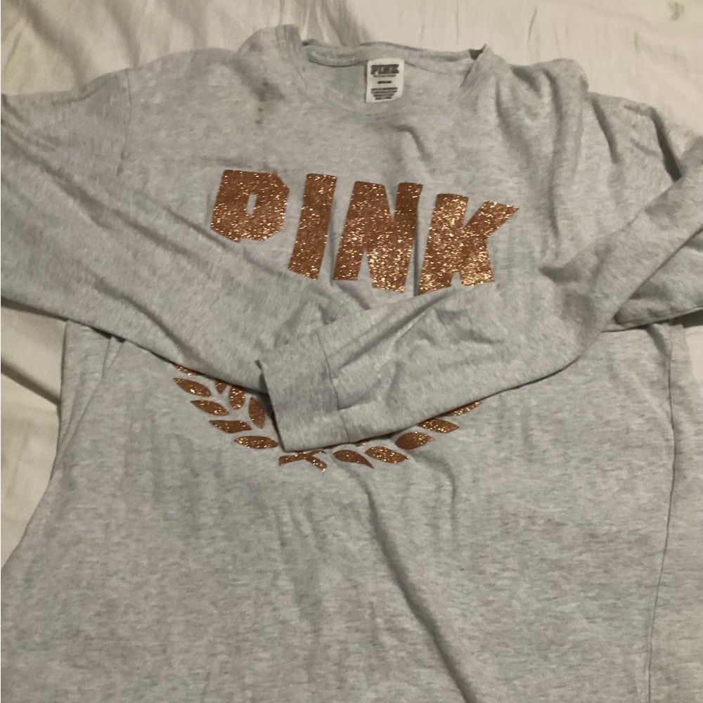 VS PINK Light Grey & Rose Gold Dog Logo Long Sleeve Tee Size M.